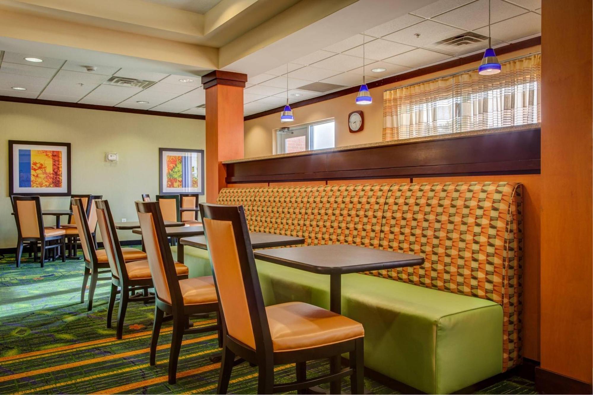Fairfield Inn And Suites By Marriott Indianapolis/ Ноблсвилл Экстерьер фото